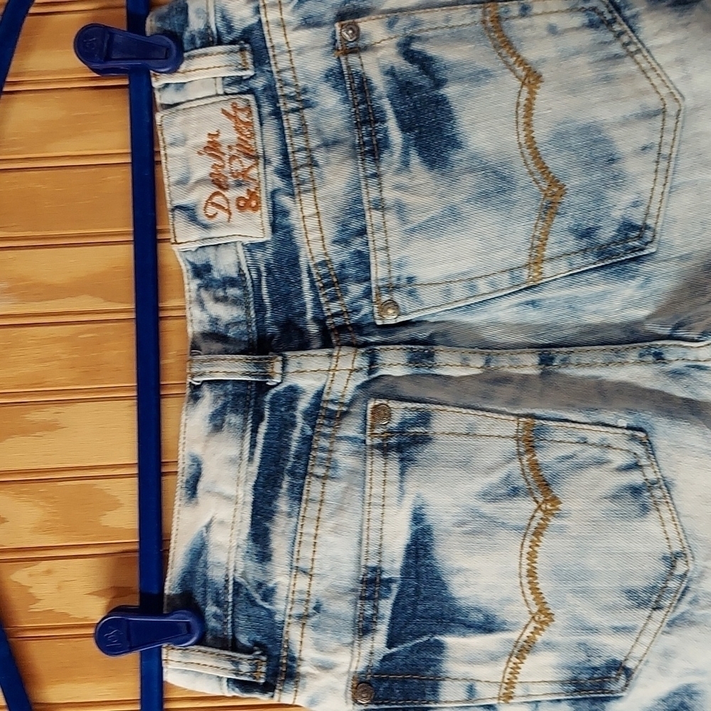 Denim & Rivets shorts - Picture 3 of 6
